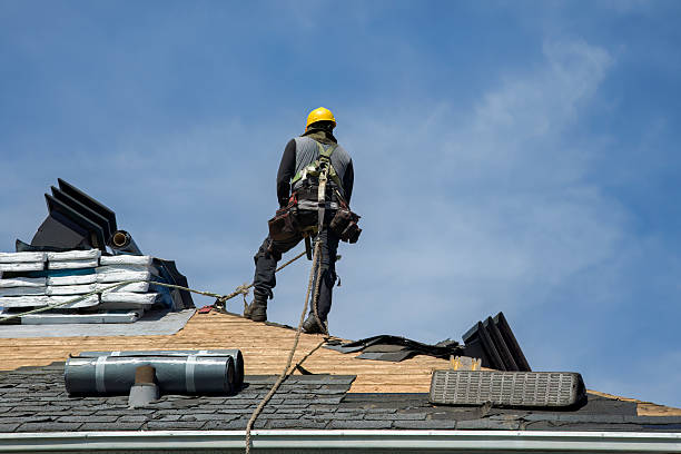 Professional Gutter Installation technician working in Bantam, CT